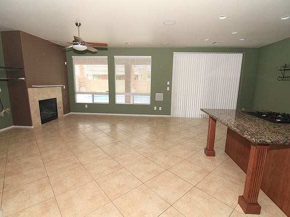 3rd image of 11740 Del Sur Ave