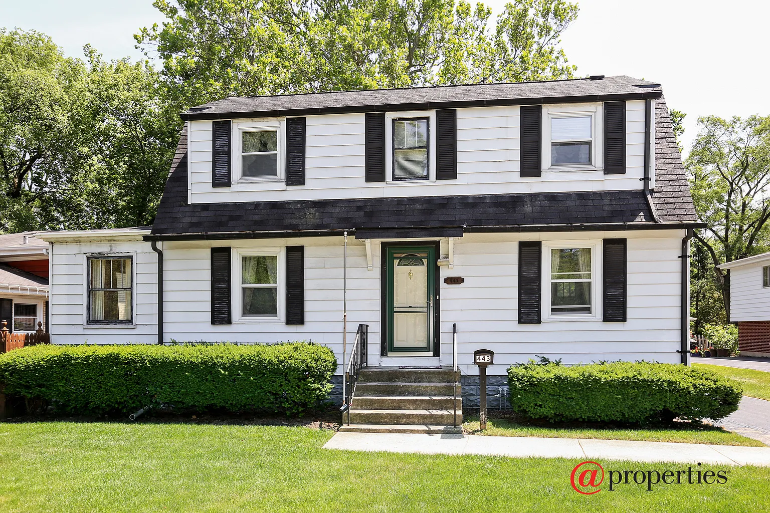 443 Harvey Ave photo 1
