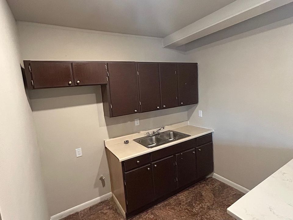 1st image of 1327 W Vestal Pl APT 1