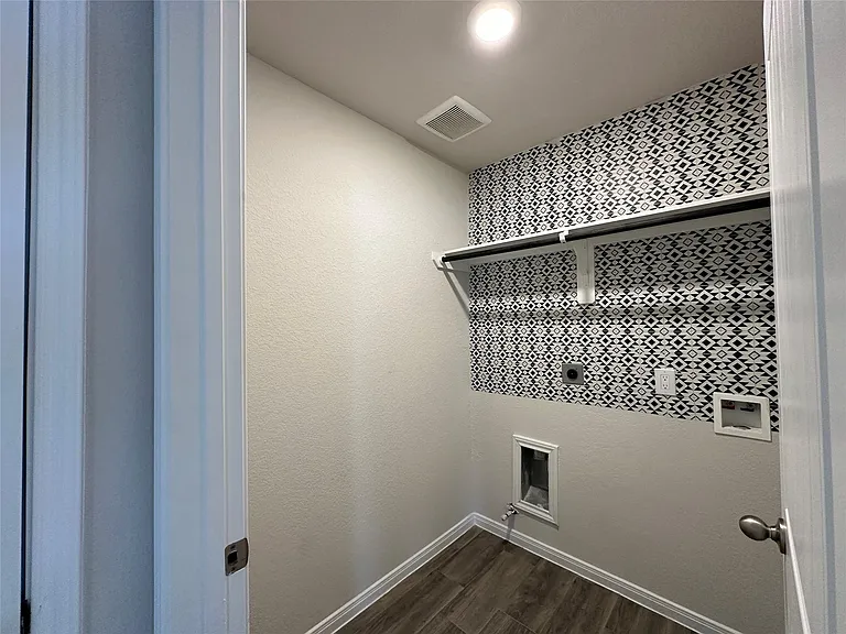 9953 Glenbrook Ln — Photo 16