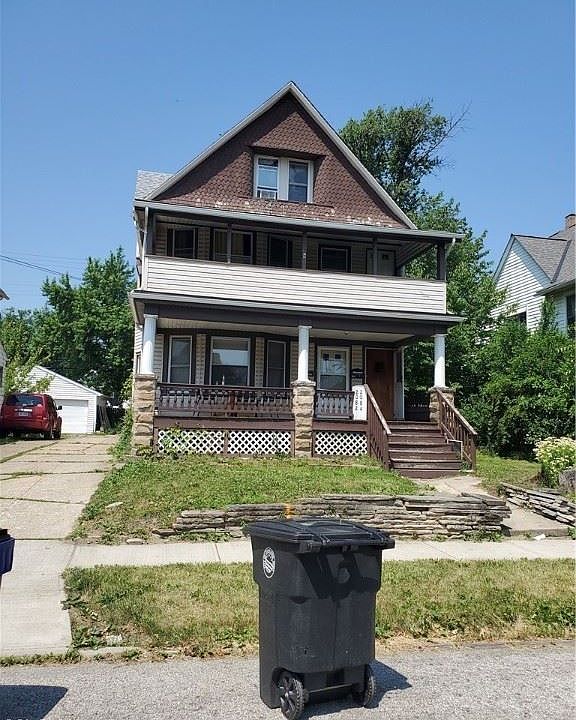 1st image of 2082 W 100th St