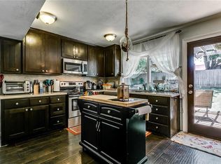 2620 Treeview Dr, Arlington, TX 76016