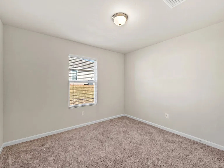 511 Whispering Creek Ave — Photo 12