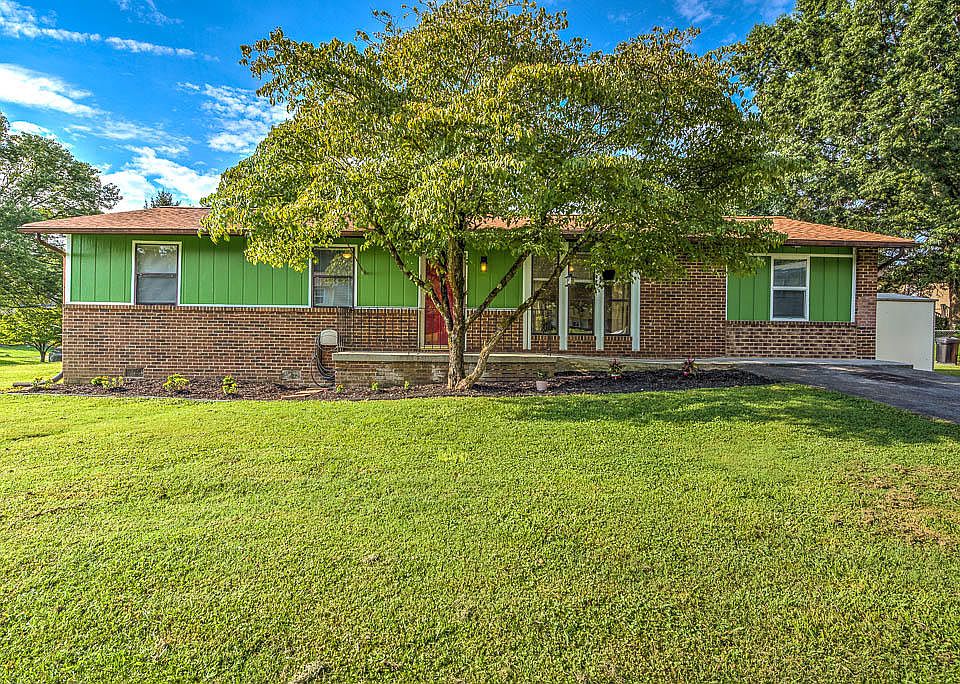1st image of 6116 Travis Dr