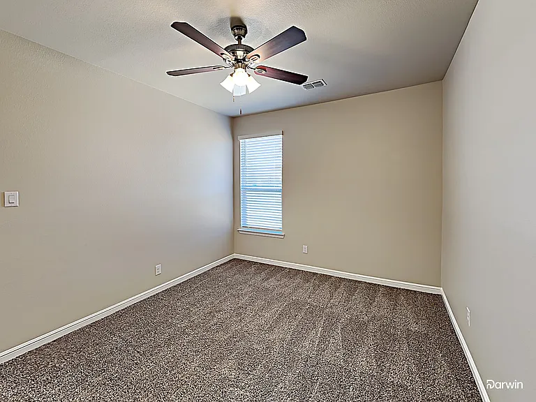 2606 Lavender Ln — Photo 12