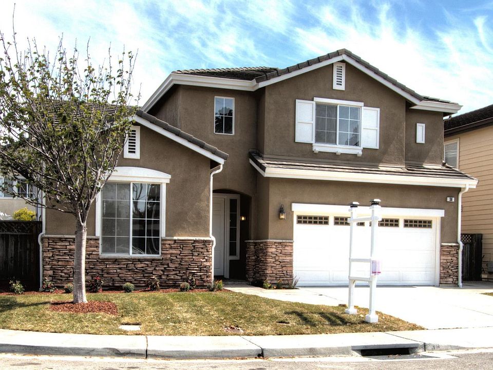 1st image of 38 Amberwood Cir