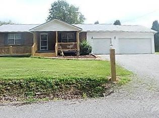 1132 Hamilton Field Rd, Jamestown, TN 38556