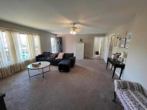 3rd image of 1705 Carolyn Dr #3