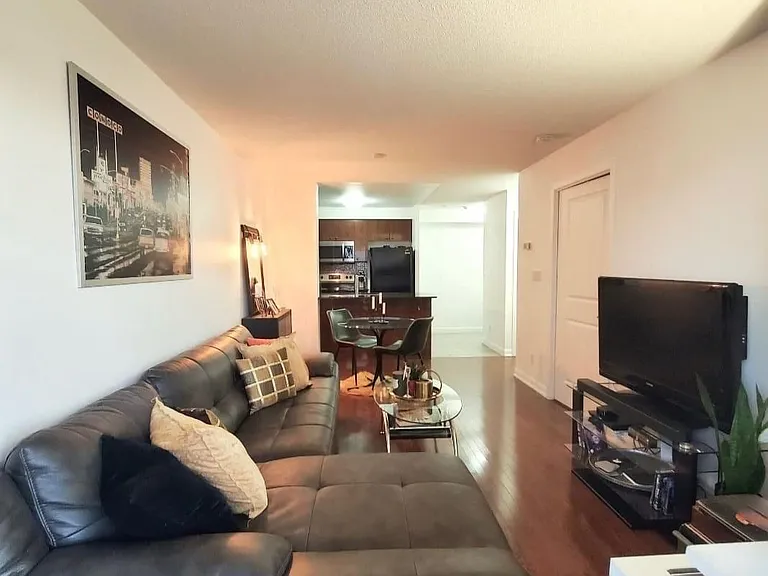 5793 Yonge St #1210 — Photo 4