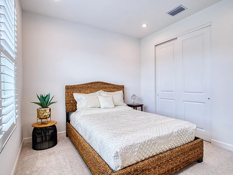 10407 SW Aquila Way — Photo 32