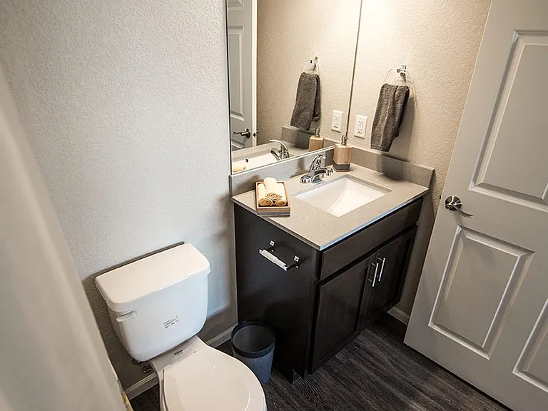 The Legacy Condos - Waverly — Photo 6