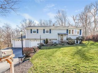 74 Beechwood Rd, Oakdale, CT 06370