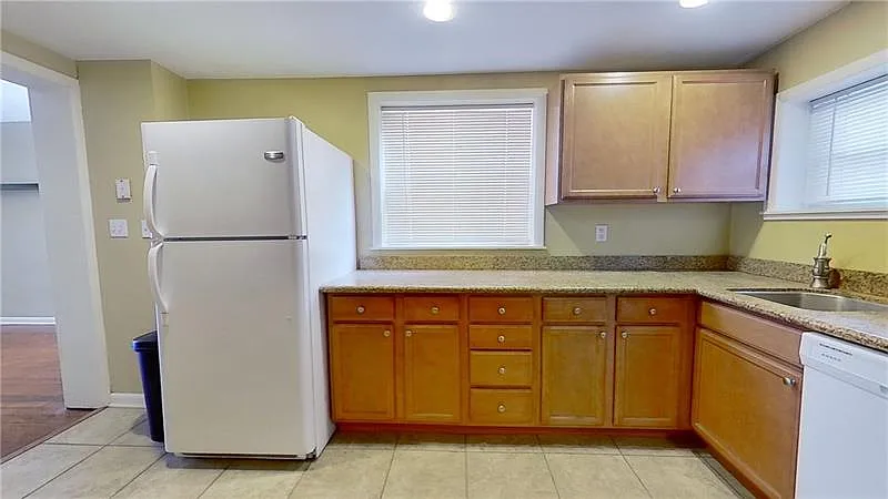 2 bed, $1,395 — Photo 3