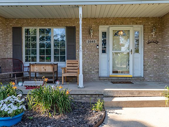 2nd image of 3545 Laverne Dr