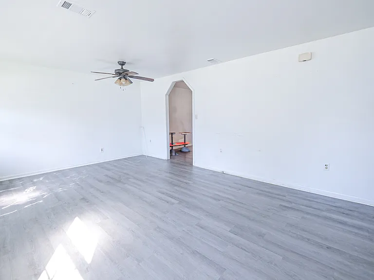 8508 Quebec Dr — Photo 5