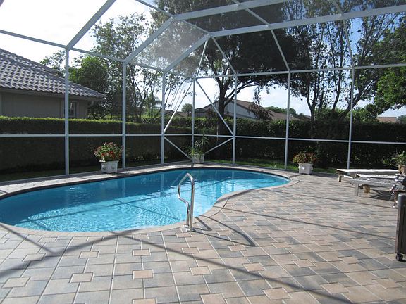 Home For Sale In Loggers Run