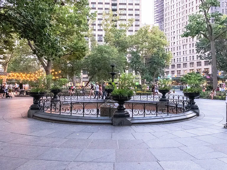 500 W 23rd St #2H — Photo 39