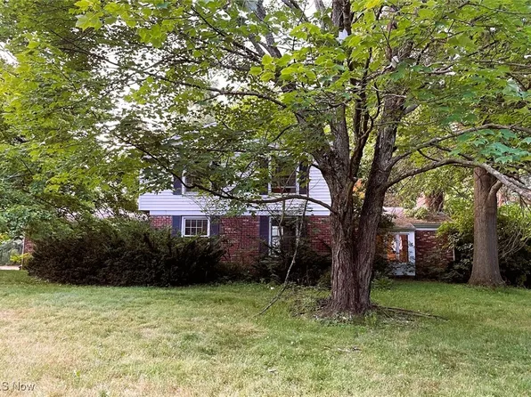 355 47th St NW, Canton, OH 44709