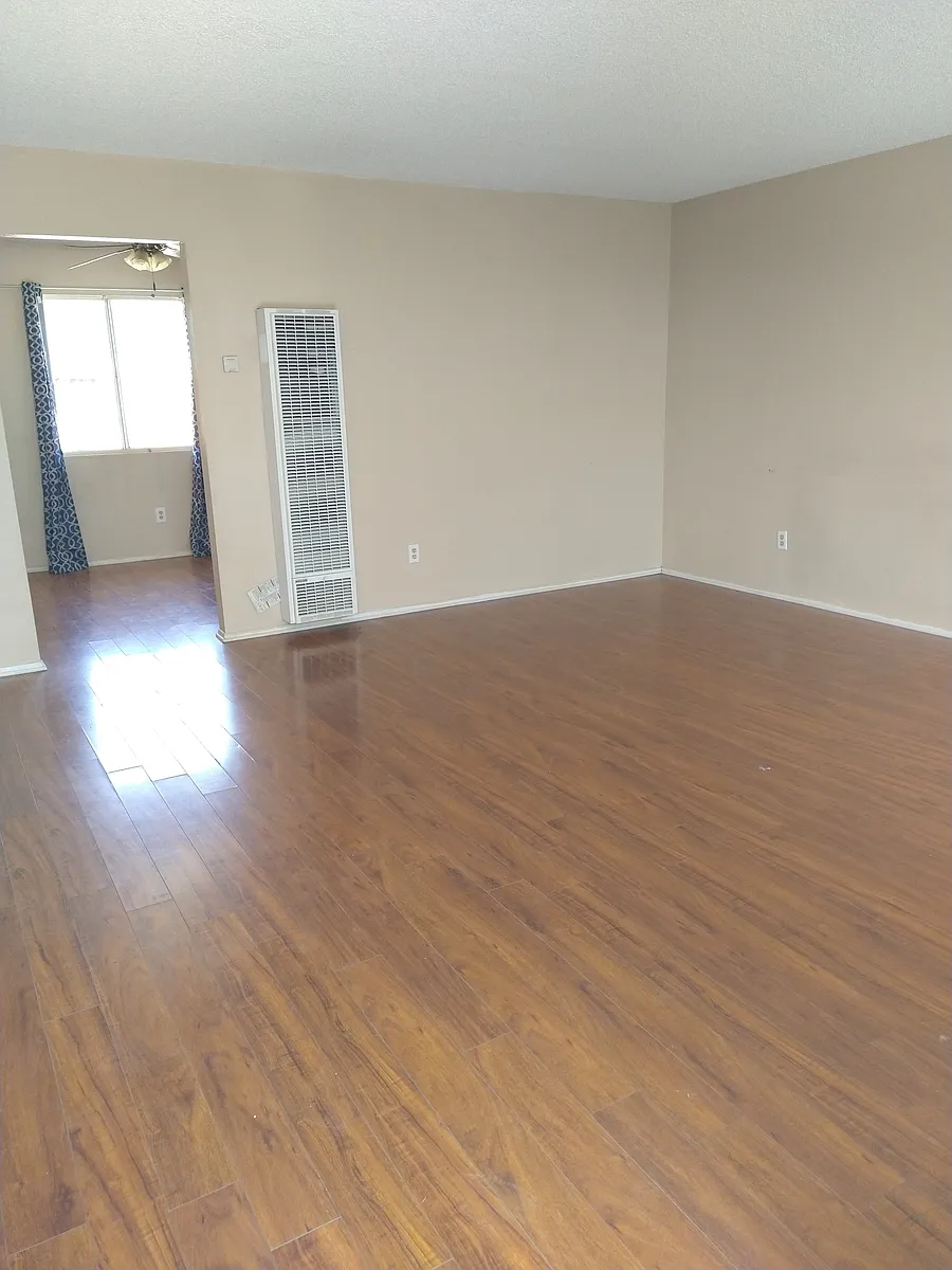 Building Photo - 5228 Adobe Rd #Q