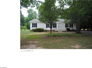 5382 Snyder Ctry Rd, Trinity, NC 27370