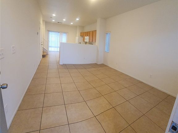 3rd image of 1837 Ferrell St