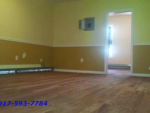 5th image of 9218 Foster Ave