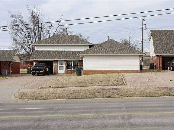 3rd image of 301 W Vandament Ave