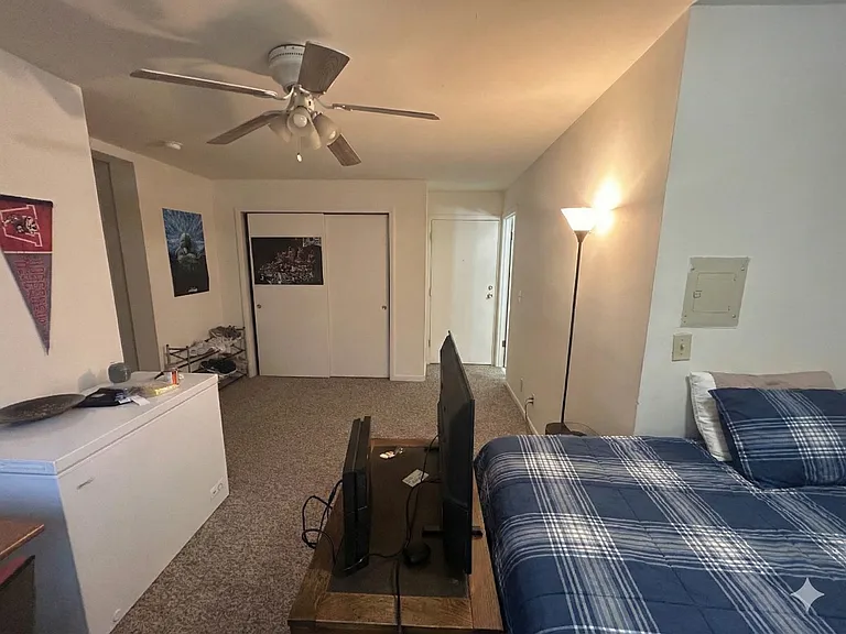 134 E Johnson St #305 — Photo 8