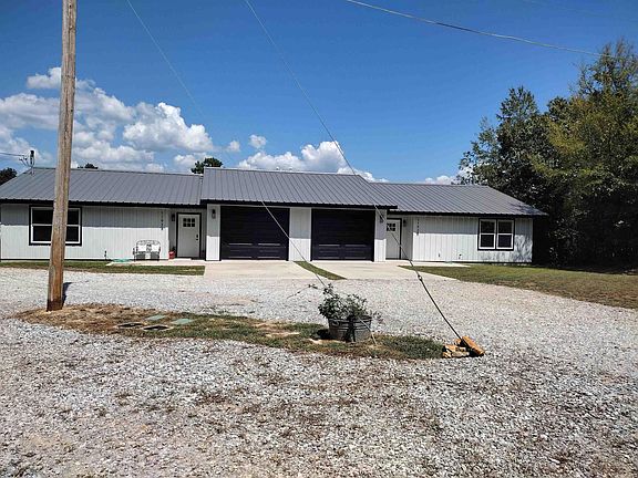 2nd image of 1192 Alamo Dr