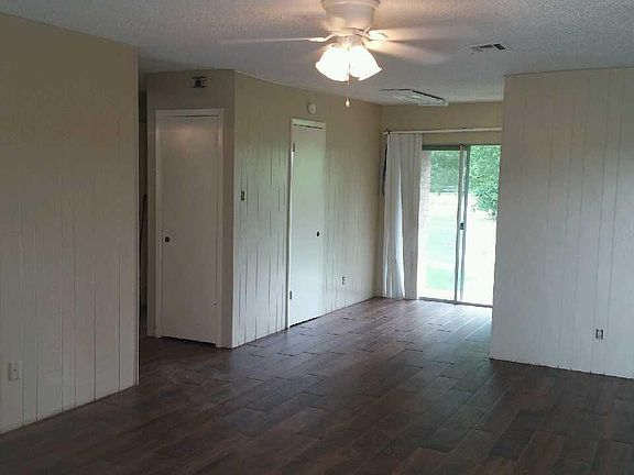 4th image of 401 S Pondalily APT 3