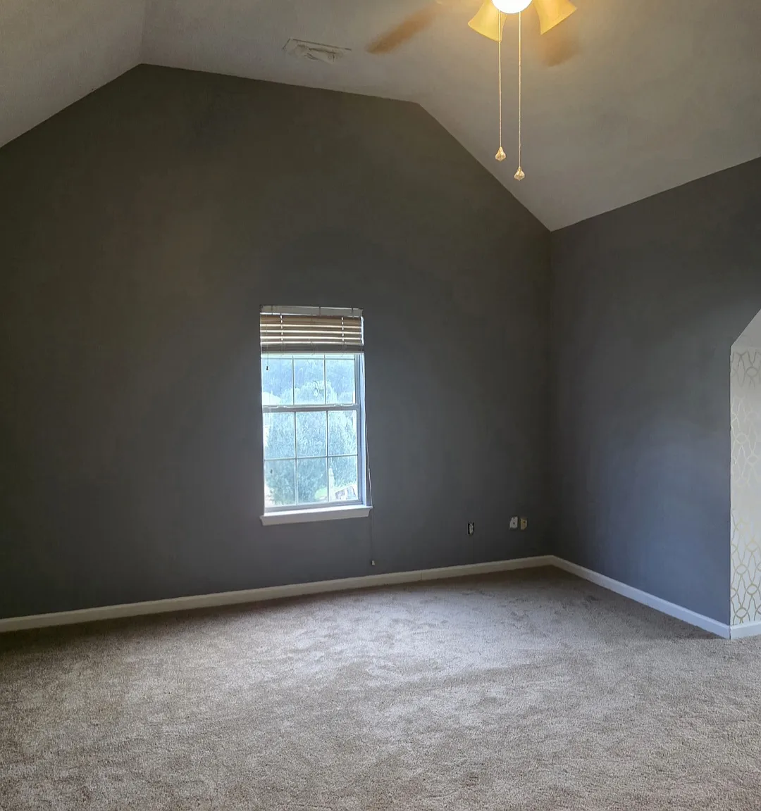 4 bed, 2.5 bath, 3268 sqft, $2,500 — Photo 3
