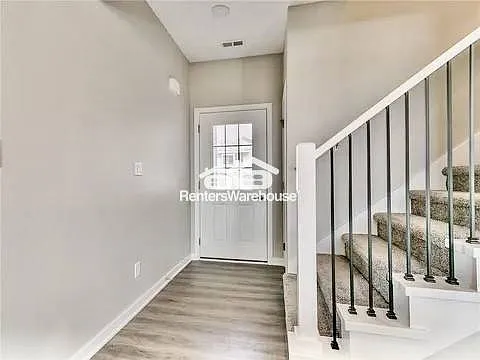 7000 Lake Ridge Ave #21 — Photo 2