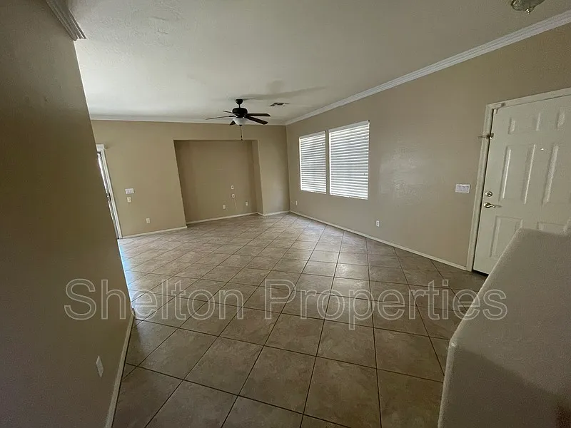 3 bed, 2.5 bath, 1750 sqft, $2,350 — Photo 3