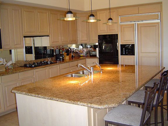 Huge Kitchen W/ Granite 