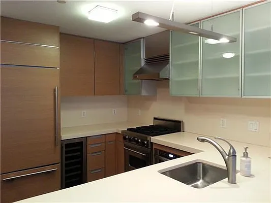 Rented by 212 Consulting Corp | media 59