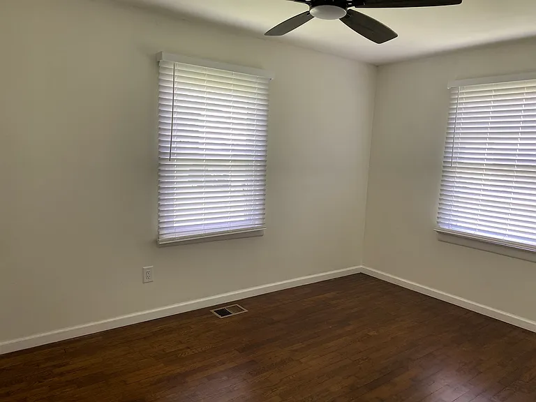 8027 Pelleaux Rd — Photo 18