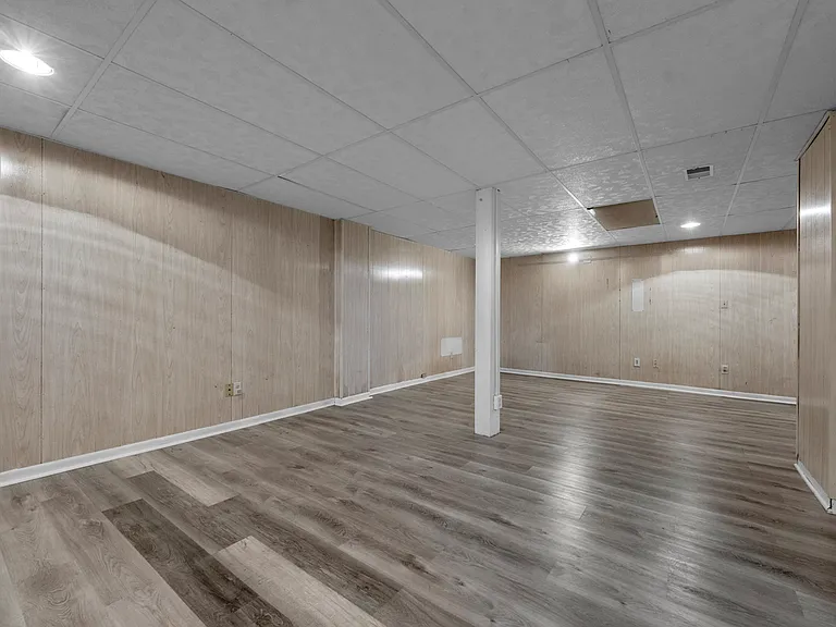 2221 Avenue St W #26 — Photo 19