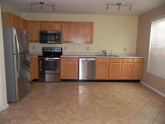 4th image of 1727 Sonesta Way