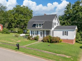 1700 6th St, Victoria, VA 23974