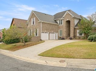 611 Longwood Pl, Birmingham, AL 35226