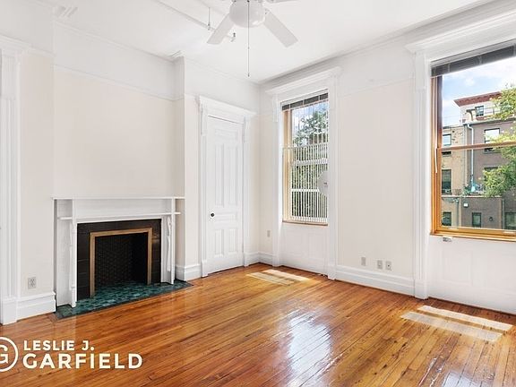 2nd image of 244 W 121st St #2