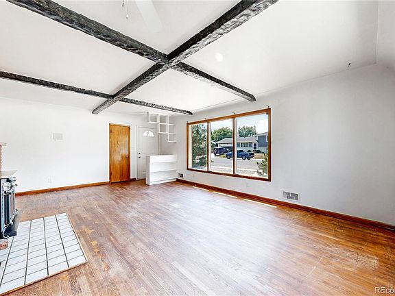 4th image of 2221 W 55th Avenue