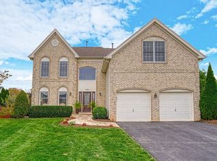 10868 Grovehampton Ct, Reston, VA 20194