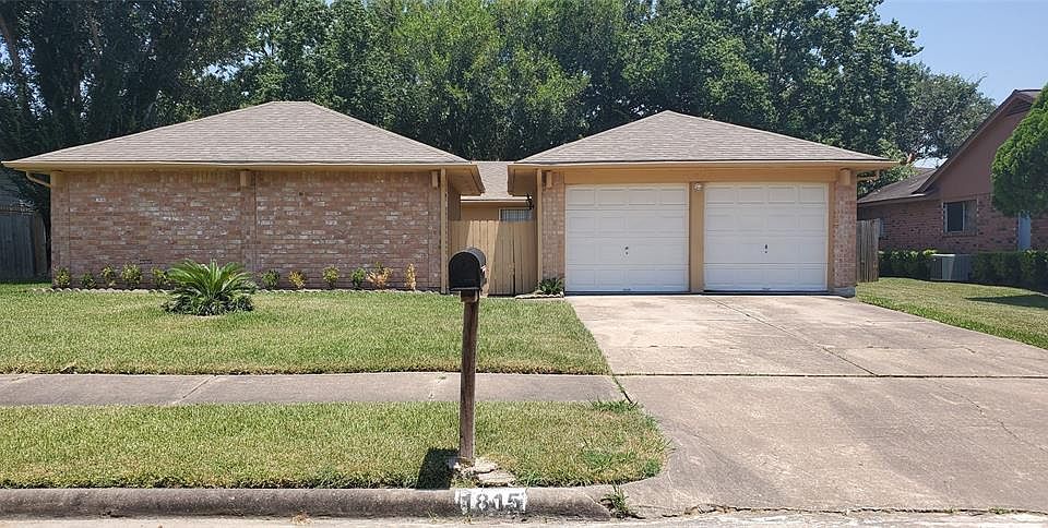 1st image of 1815 Bent Oak Dr