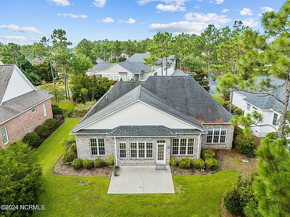 4th image of 3232 Wexford Way