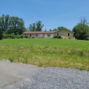 1160 Moorman Rd, Hardy, VA, 24101