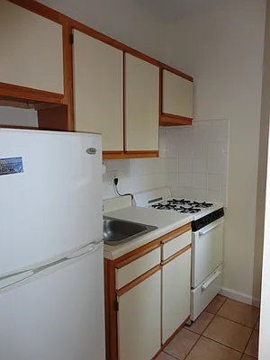 Rented by J Misrahi Realty Corp | media 8