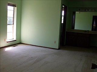4th image of 1809 Greenway Ct