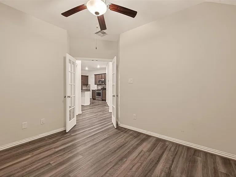 15918 Tug Ct — Photo 30