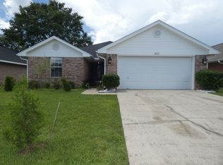 3312 Village Green Dr, Pace, FL 32571